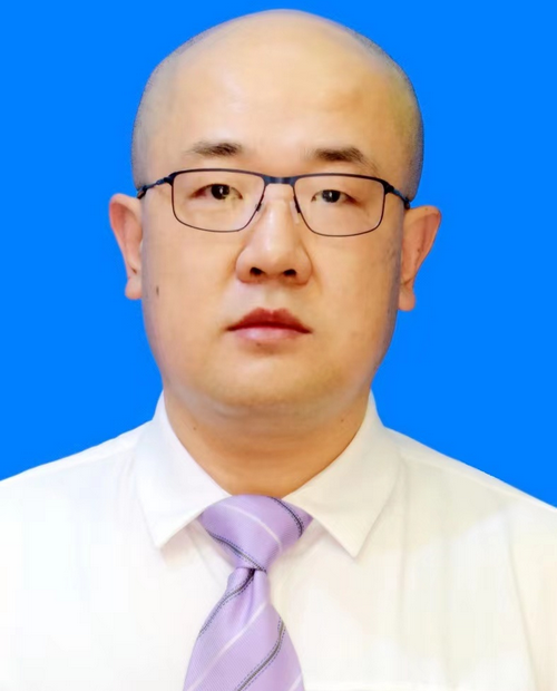 高级合伙人：伊财学